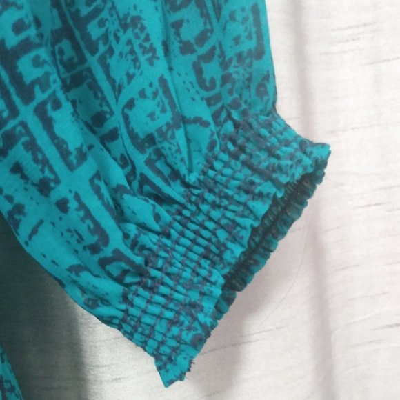 Eight Sixty Teal Sheer Blouse PL - Picture 6 of 8